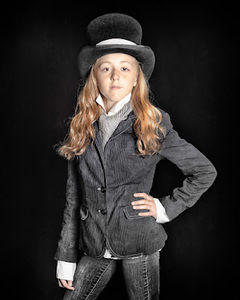 Meet your Posher, Avery